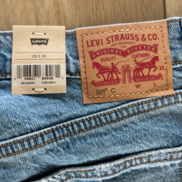 Levi's High Rise Straight Jeans - Light Blue Denim - Picture 10 of 11